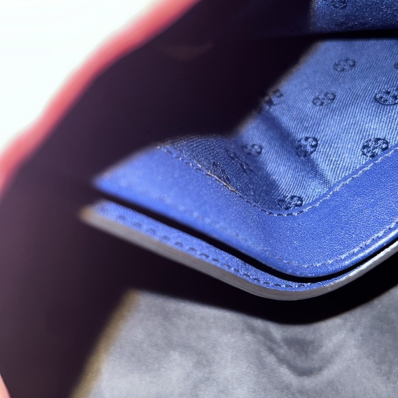 FLASH SALE🔥🔥LIKE NEW TORY BURCH PEACE & LOVE WALLET W/UNBRANDED CROSSBODY CHAIN💗 - Picture 4 of 11